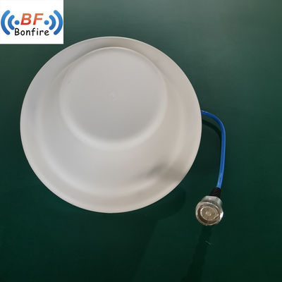 Использование в помещениях Микроволновая антенна 824 960 / 1710 2700MHz 3/5dBi для усиления сигнала 4G 5G