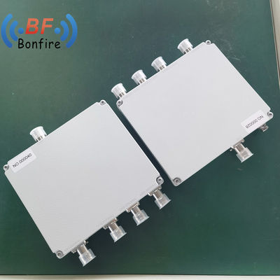 IP67 Квадплексер 698-960/1710-2170/2300-2700/3300-3800 МГц с 4,3-10 женским разъемом
