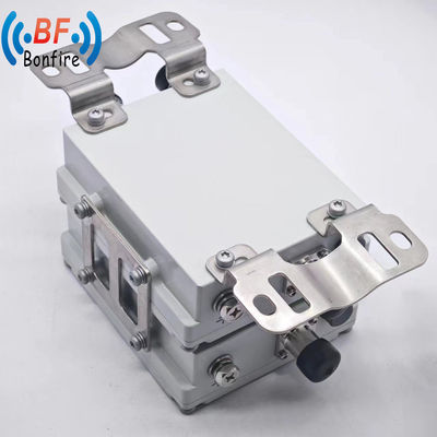 Общественная безопасность VHF Duplexer RF LC Combiner N женский тип 1710-1880/1920-2170/2300-2700MHz