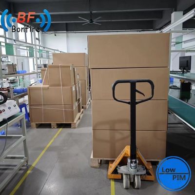 2G 3G 4G 5G 806-960 1710-2700 МГц высокая прибыль N-женский соединитель потолочная антенна для радиочастотного антенны ретранслятора