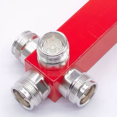 4 Way Low Pim Reactive High Power Splitter 698-3800MHz 4,3-10 F Серый/Красный/Черный/Конфигурированный