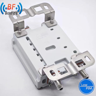 Компактный 4.3-10 F / DIN-F интерфейс RF триплексер для критической связи