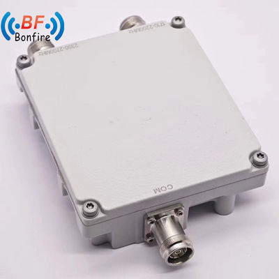 Квадразвуковой комбайнер 5g Mul RF Комбайнер Триплексер 1710-1880 1920-2170 2300-2400 2500-2700 МГц
