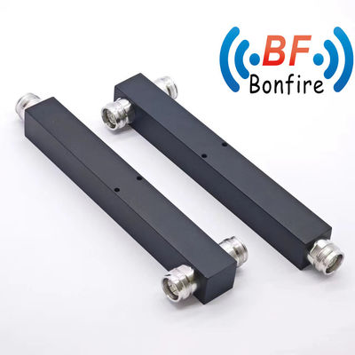 698-6000MHz RF широкополосная связь 2 Way 4.3-10 F Power Splitter для сберегающих пространство установки