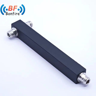 2 Way Power Splitter 617-4000MHz N Женщина IP65 Шитье 22,00 см * 7,00 см * 4,00 см Размер упаковки