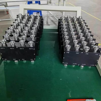 Гибридный комбайнер Гибридный соединитель 4 в 4 из 698-3800 МГц DIN-F с интерфейсом DIN-F