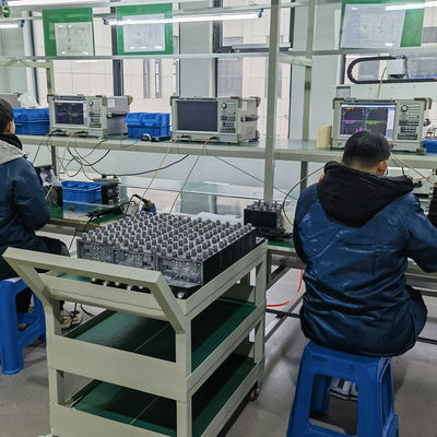 Специализированный 698-3800 МГц низко-Пим RF гибридный соединитель 150dbc 4 в 1 из NF для красного рынка