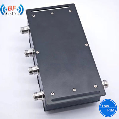 Пакет Размер 22.00cm * 12.00cm * 8.00cm 698-4000MHz 4X4 3dB Гибридный комбинатор N женский тип