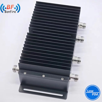 Пакет Размер 22.00cm * 12.00cm * 8.00cm 698-4000MHz 4X4 3dB Гибридный комбинатор N женский тип