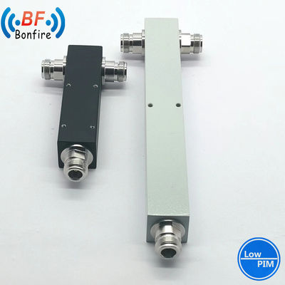 698-4000 МГц 300 Н Женский тип соединителя 2 Way Round Cavity RF Power Splitter в сером цвете