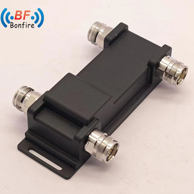 Гибридный комбинатор с низкой частотой PIM -160 дБц 300 Вт 698-4000 МГц 4.3-10 Женщина 2 в 1 из 3 дБ Гибридный соединитель Красный