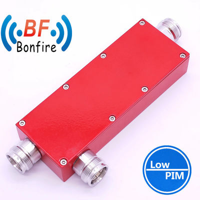 698MHz-3800MHz Диапазон частот 300W 0.44dB Низкая потеря вставки Пустота направленный соединитель