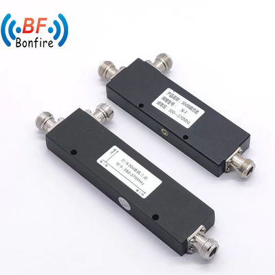 698MHz-3800MHz Диапазон частот 300W 0.44dB Низкая потеря вставки Пустота направленный соединитель
