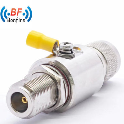 Внутренний/внешний IP65 698-3800МГц RF-арестор Молниеносный защитник Арестор F Противопожарная трубка