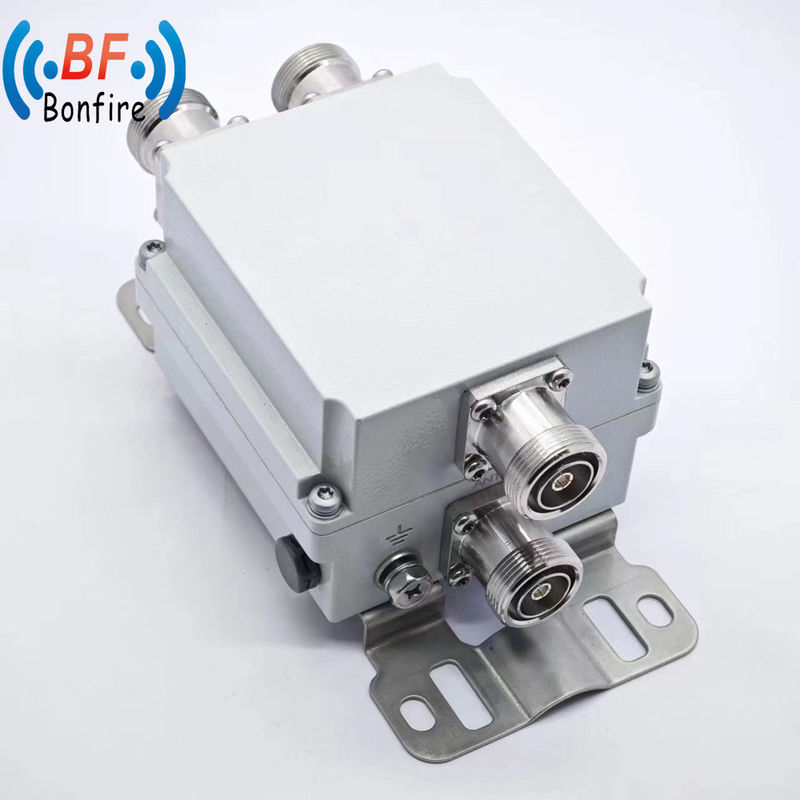 Интерфейс IP65 для внутренних и наружных помещений 4.3-10 F / DIN-F / DIN F RF Комбинатор Quadplexer 2300-2700MHz