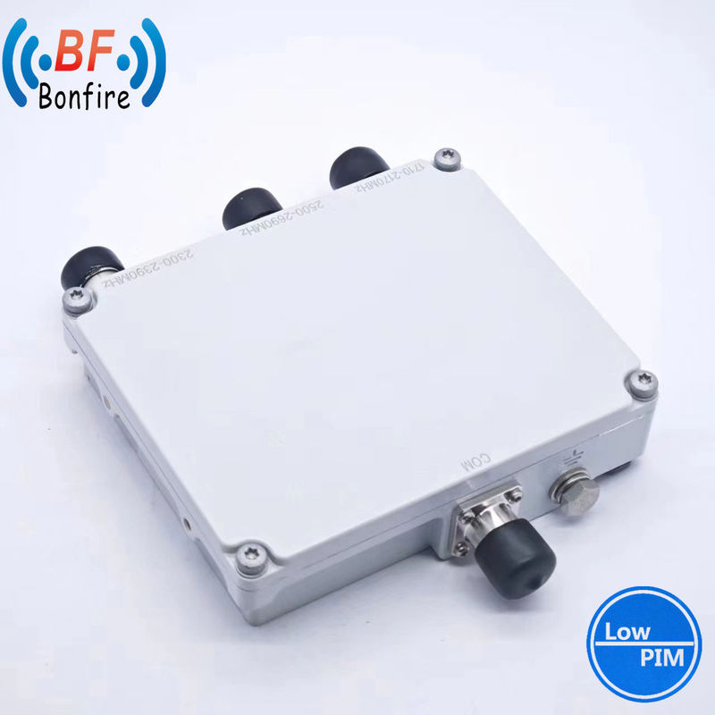 UHF мощность 2500-2700MHz 4-сторонний гибридный комбинированный соединитель N женский тип с HLQ-XXXXX
