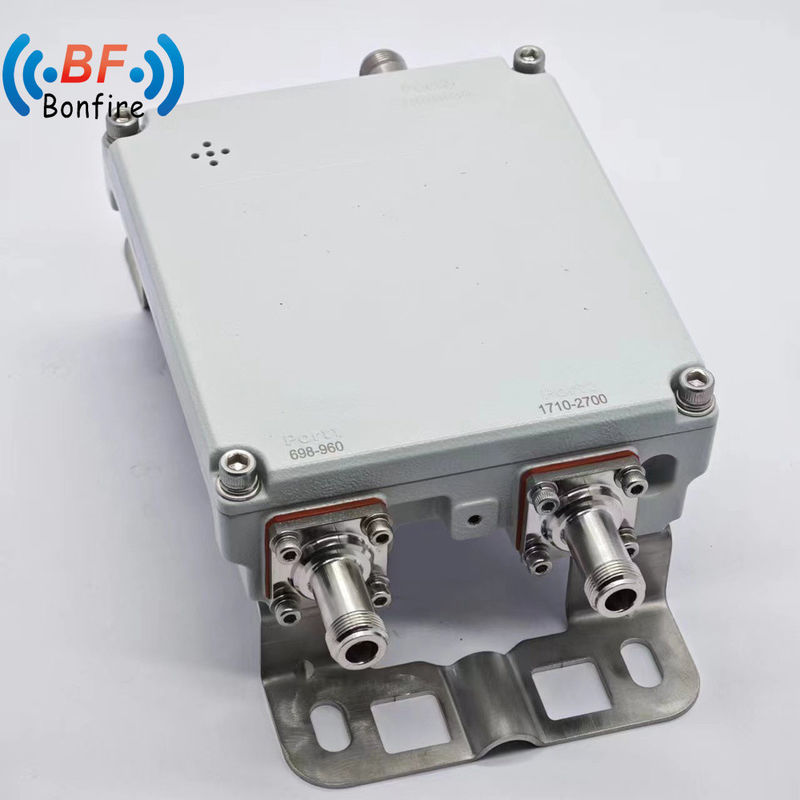Служба обслуживания клиентов RF Diplexer 1710-1880 1920-2170 2300-2400 2500-2700 МГц Единое устройство -160 дБц