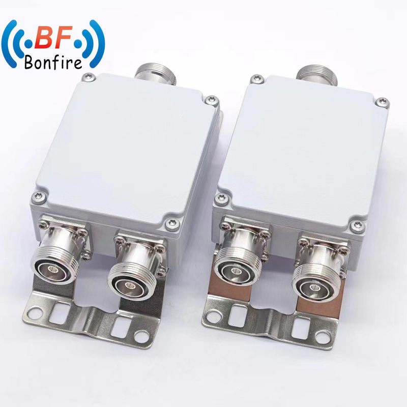 4.3-10f Комбинатор DIN-F N-F RF для внутренних и наружных помещений IP65 1920-2170 2300-2400 2500-2700MHz