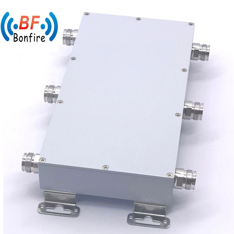 Внутренний/внешний IP65 3 в 3 с гибридной комбинацией 698-3800MHz 4.3-10-F HCXXXXXXX