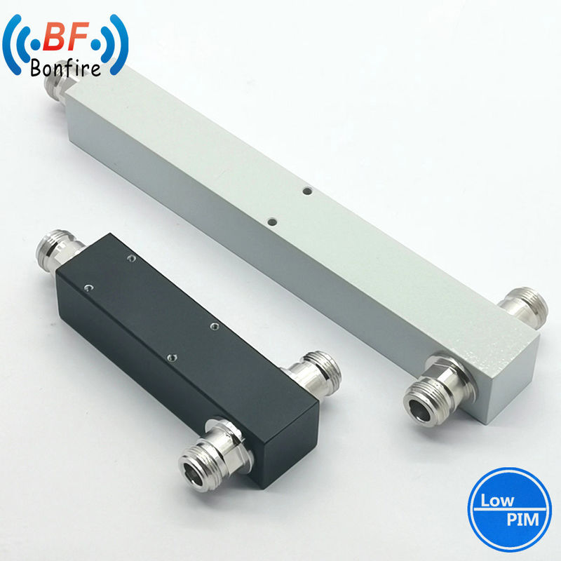 698-4000 МГц 300 Н Женский тип соединителя 2 Way Round Cavity RF Power Splitter в сером цвете